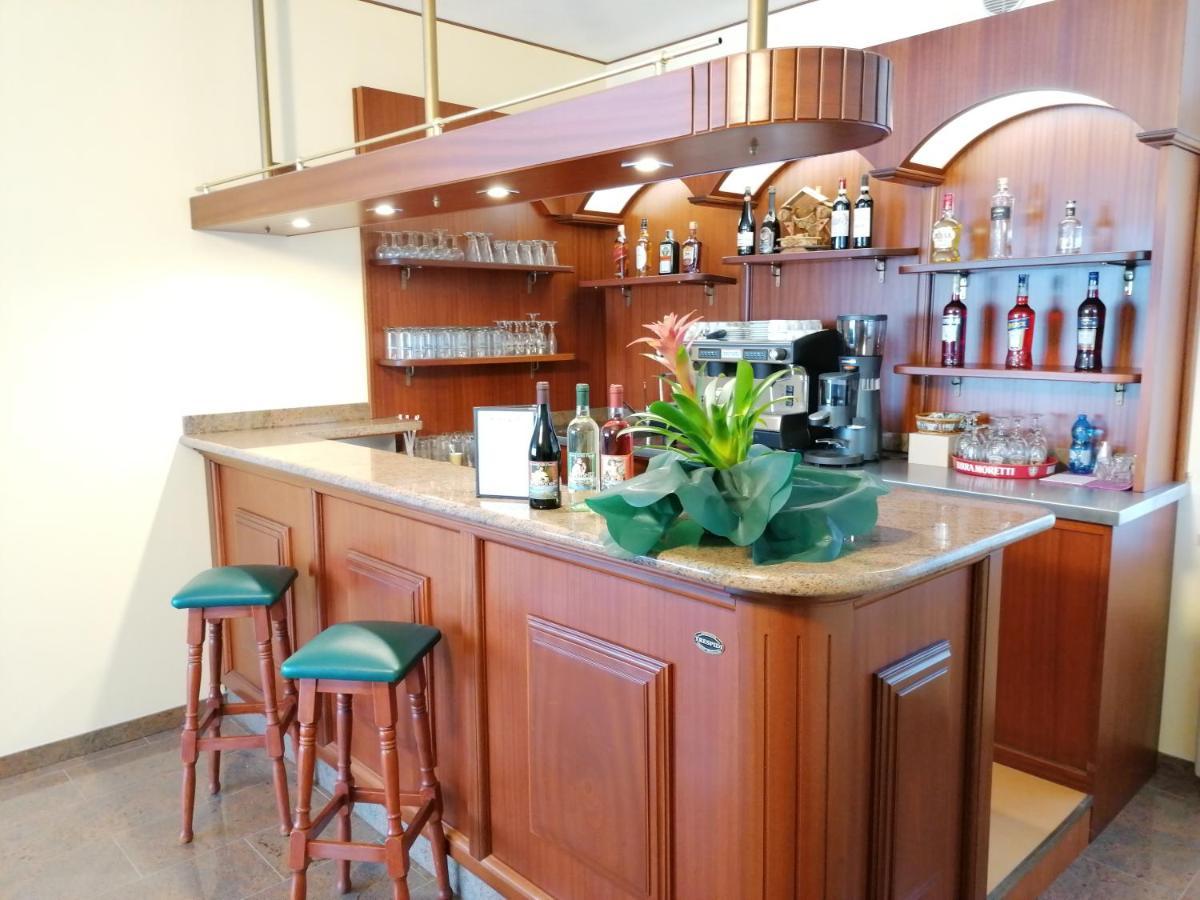 Residence Villa Margherita B&B Nebbiuno Экстерьер фото